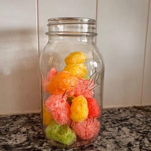 Freeze dried sour gummy bears treat snack candy puff