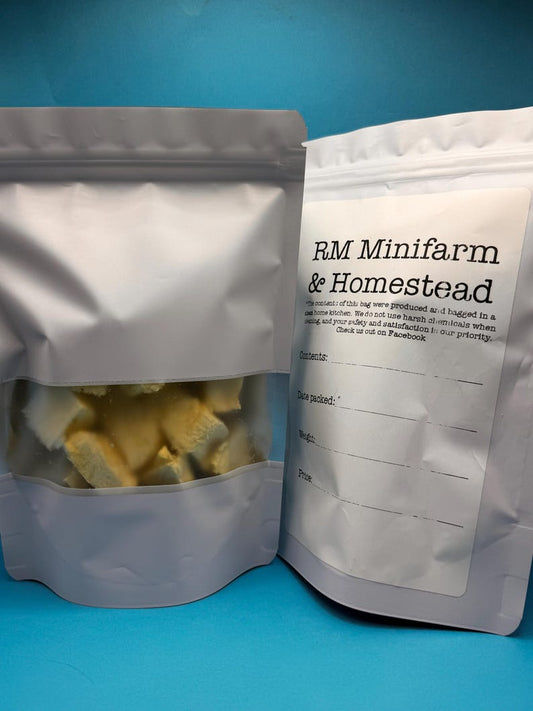 Organic no apeel freeze dried pineapple chunks treat food snack