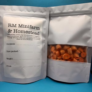 Organic freeze dried baby carrots whole or pieces no apeel or added ingredients