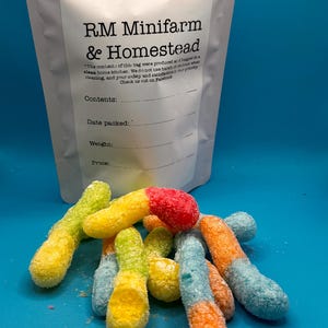 Freeze dried sour gummy worms treat snack candy puff