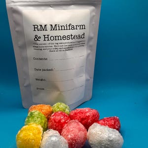 Freeze dried sour gummy bears treat snack candy puff