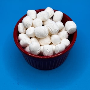 Marshmallows organic vanilla freeze dried treat snack candy crunchy