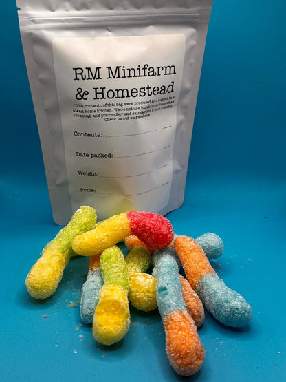 Freeze dried sour gummy worms treat snack candy puff