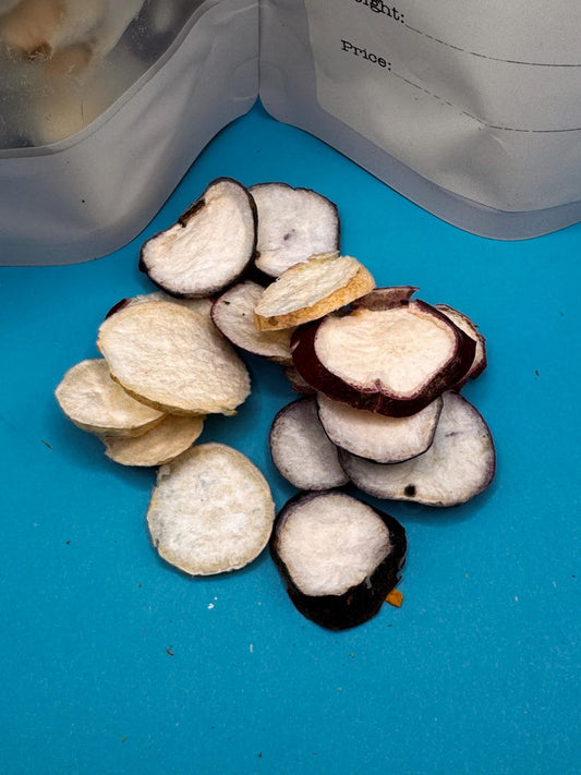 Organic no apeel freeze dried radishes treat snack