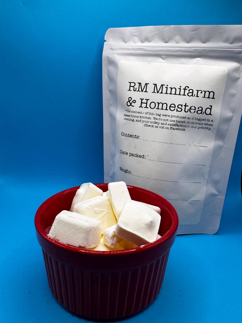 Organic freeze dried A2 yogurt drops treat snack crunchy