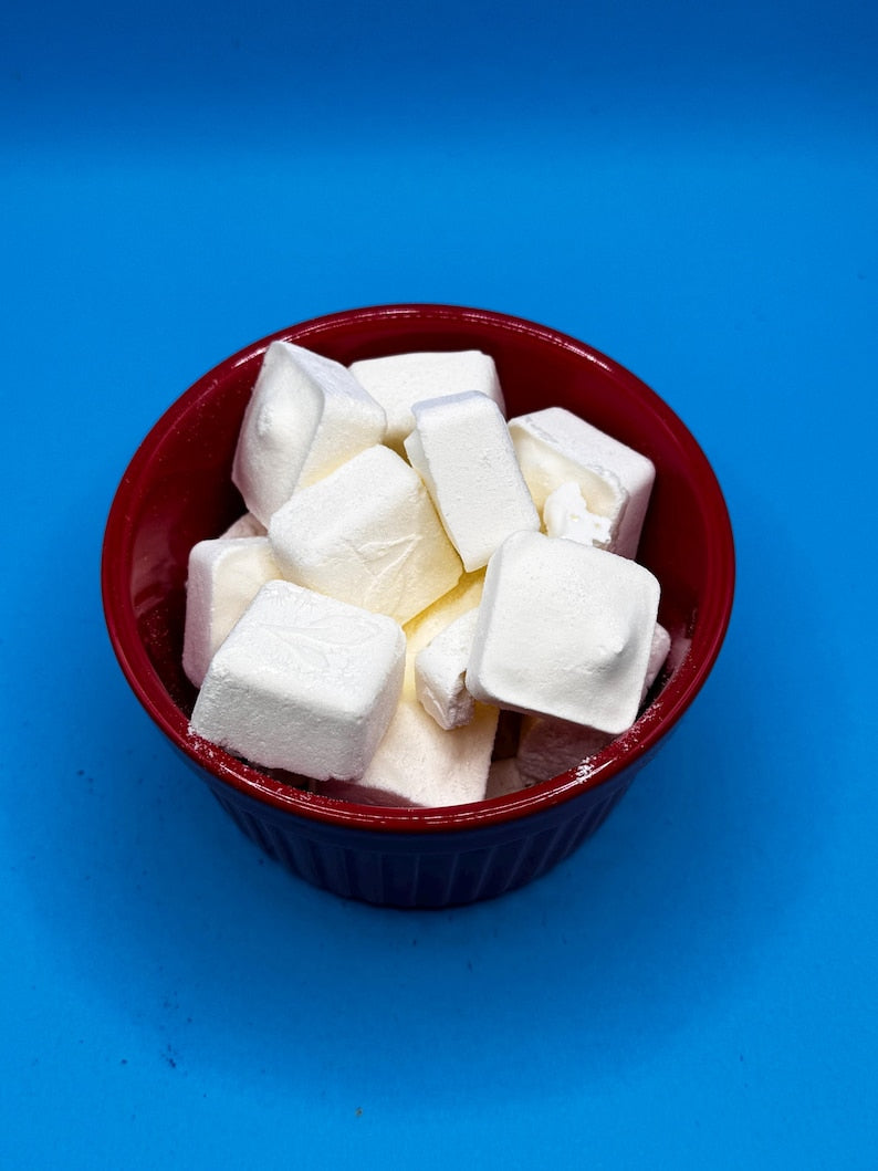 Organic freeze dried A2 yogurt drops treat snack crunchy