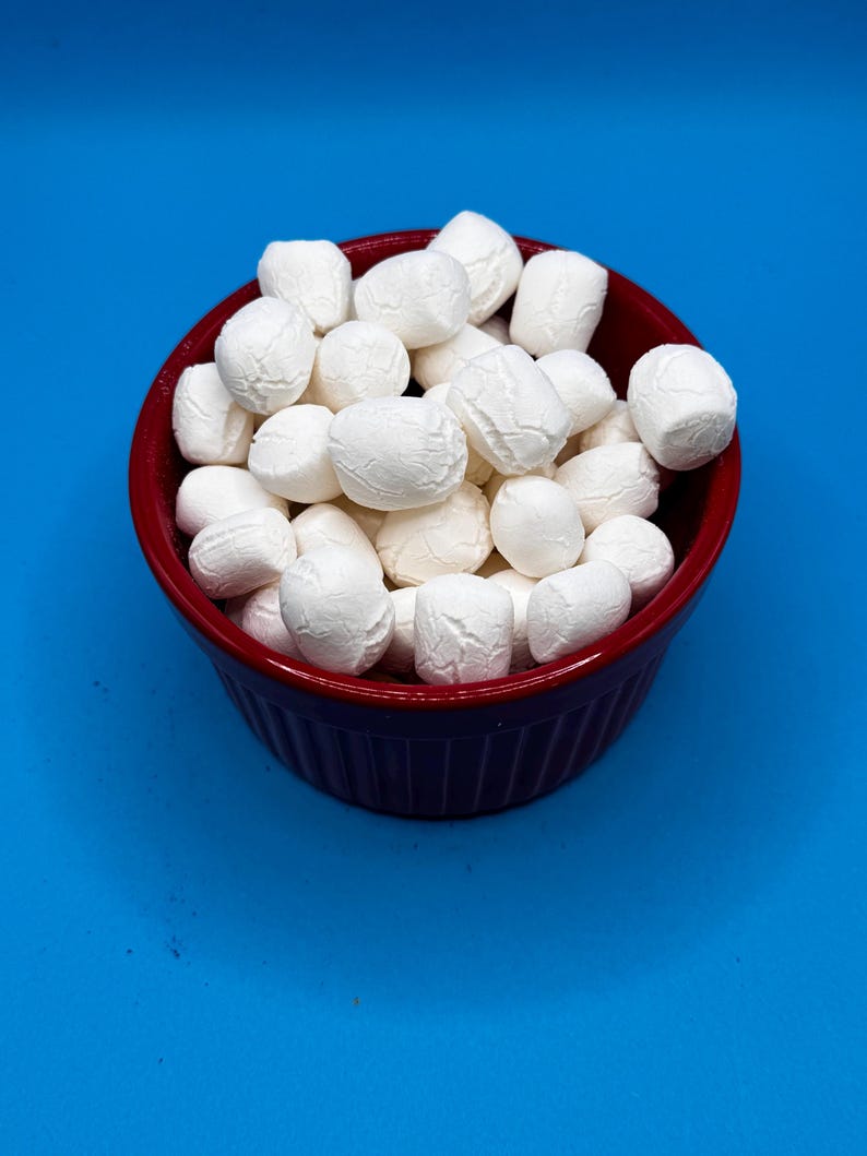 Marshmallows organic vanilla freeze dried treat snack candy crunchy